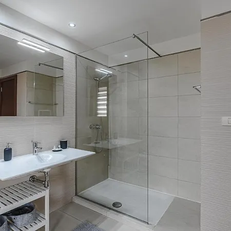 Rey Tenerife #17, Close To Siam Park Feriehus *