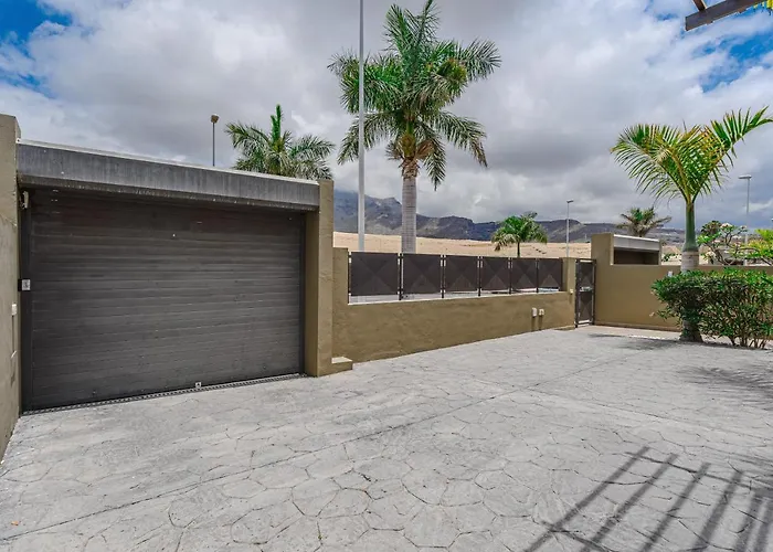 Rey Tenerife #17, Close To Siam Park *