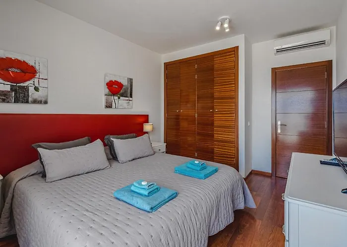 Rey Tenerife #17, Close To Siam Park