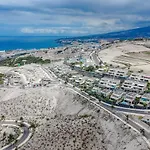 Rey Tenerife #17, Close To Siam Park Hébergement de vacances